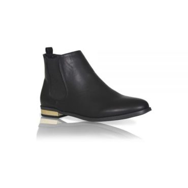 ChelseaBoots-600x600-1-370x370